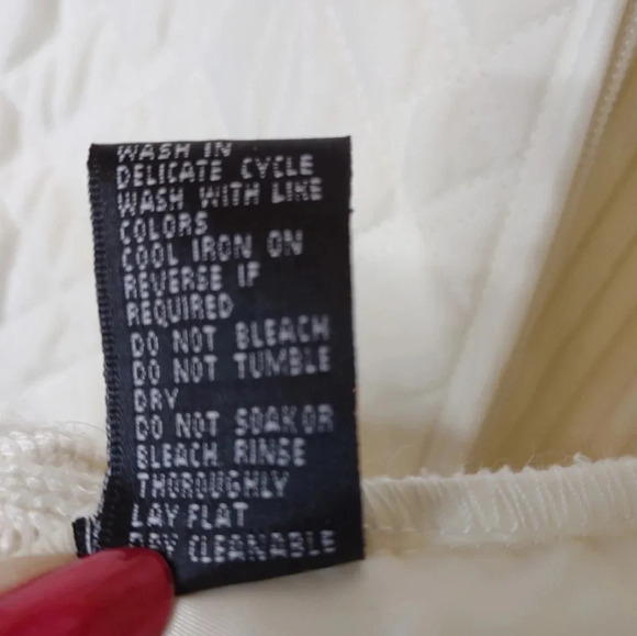 Effort Women's Quilted Cream Vest - Picture 6 of 12